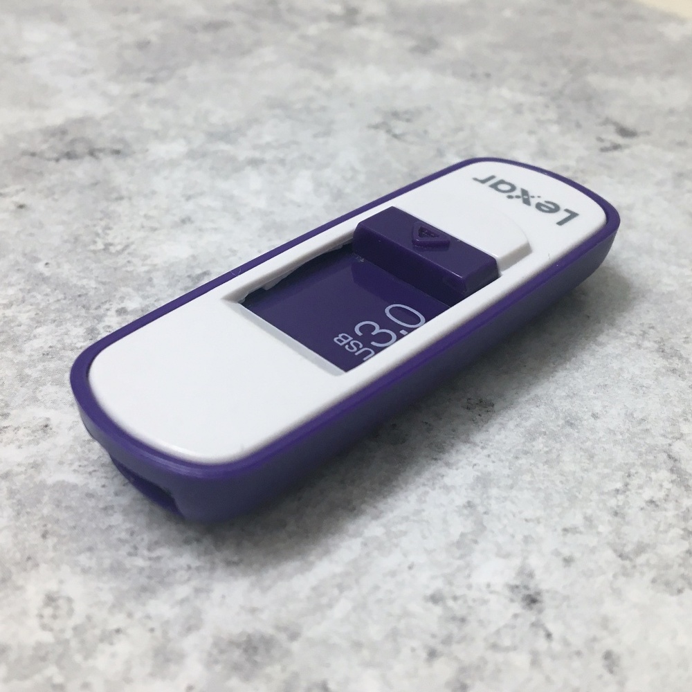 Lexar (JumpDrive S75) 16GB USB 3.0 Flash Drive